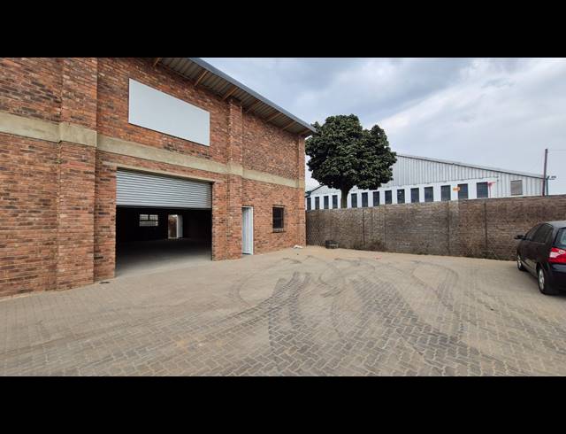 100M² FACTORY TO LET IN BENONI SOUTH